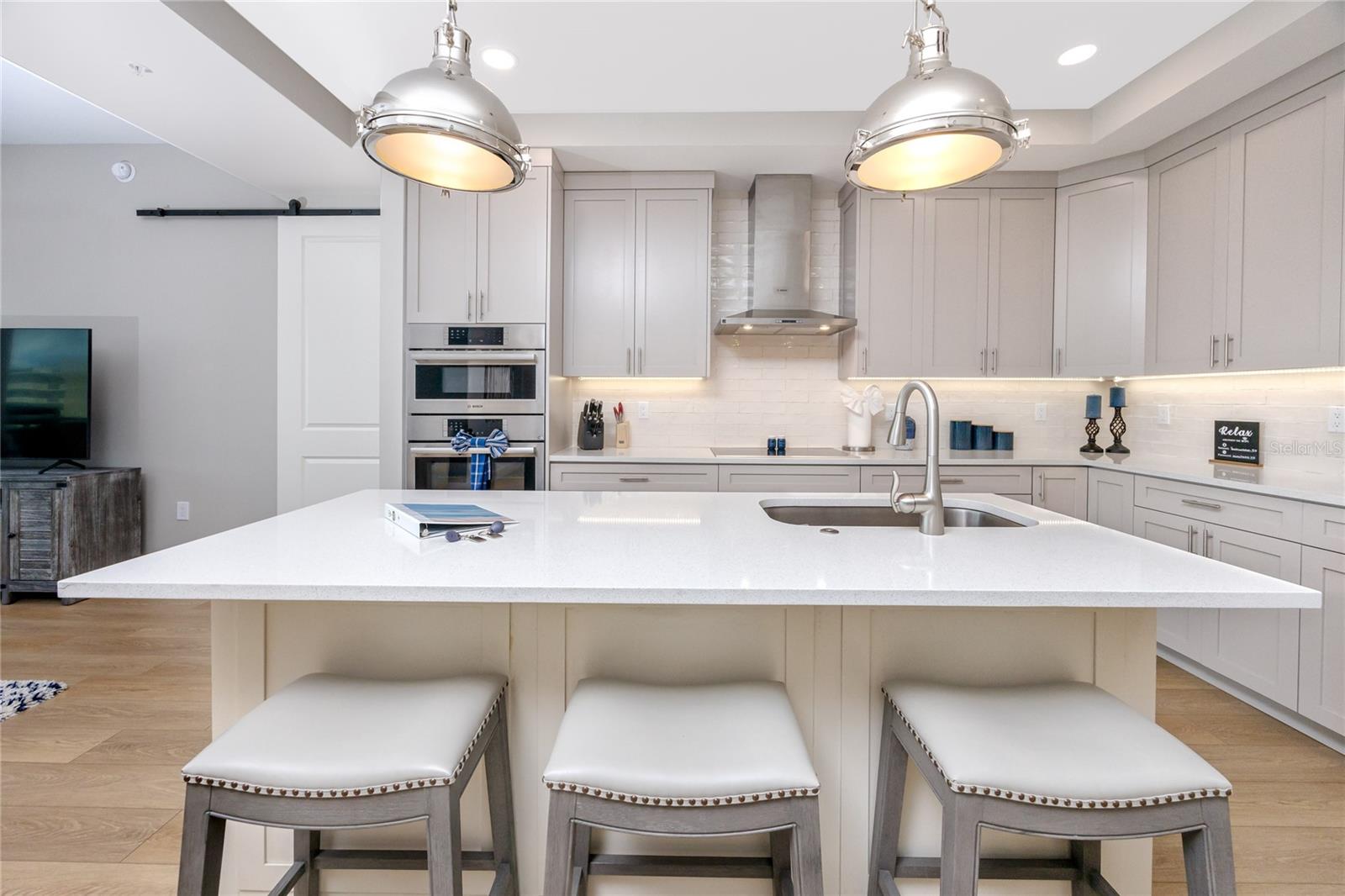 Image 7 of 52 For 300 150th Avenue 502