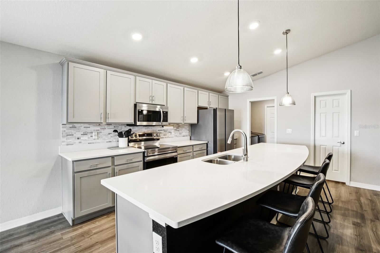 Image 14 of 33 For 12373 Marshland Street