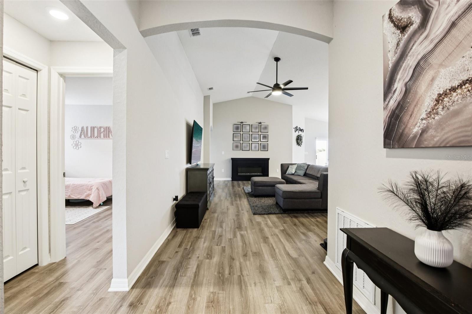 Image 8 of 33 For 12373 Marshland Street