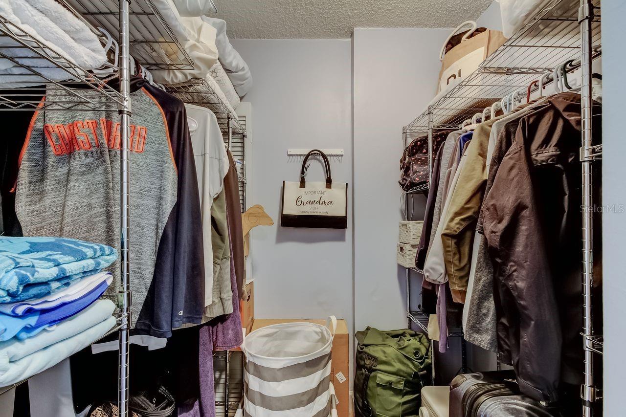 Image 20 of 41 For 2333 Feather Sound Drive B211