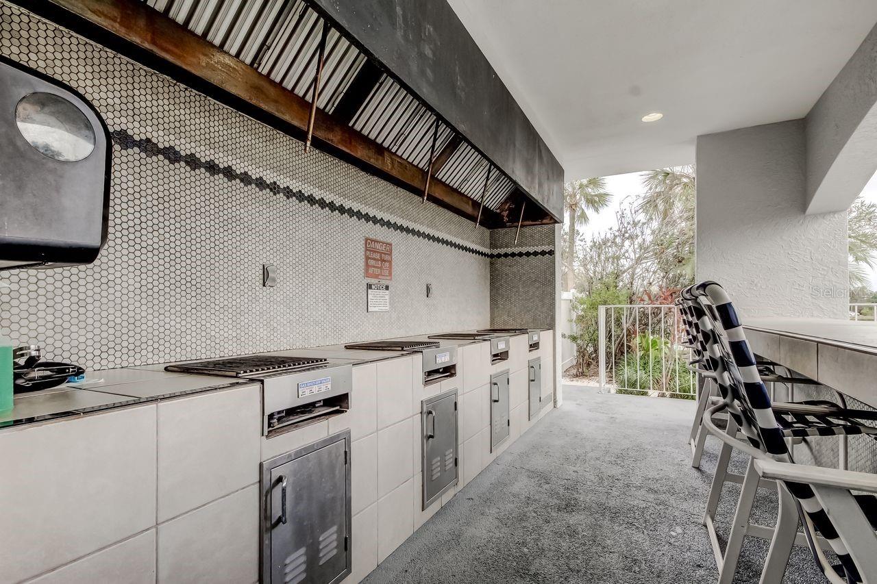 Image 35 of 41 For 2333 Feather Sound Drive B211