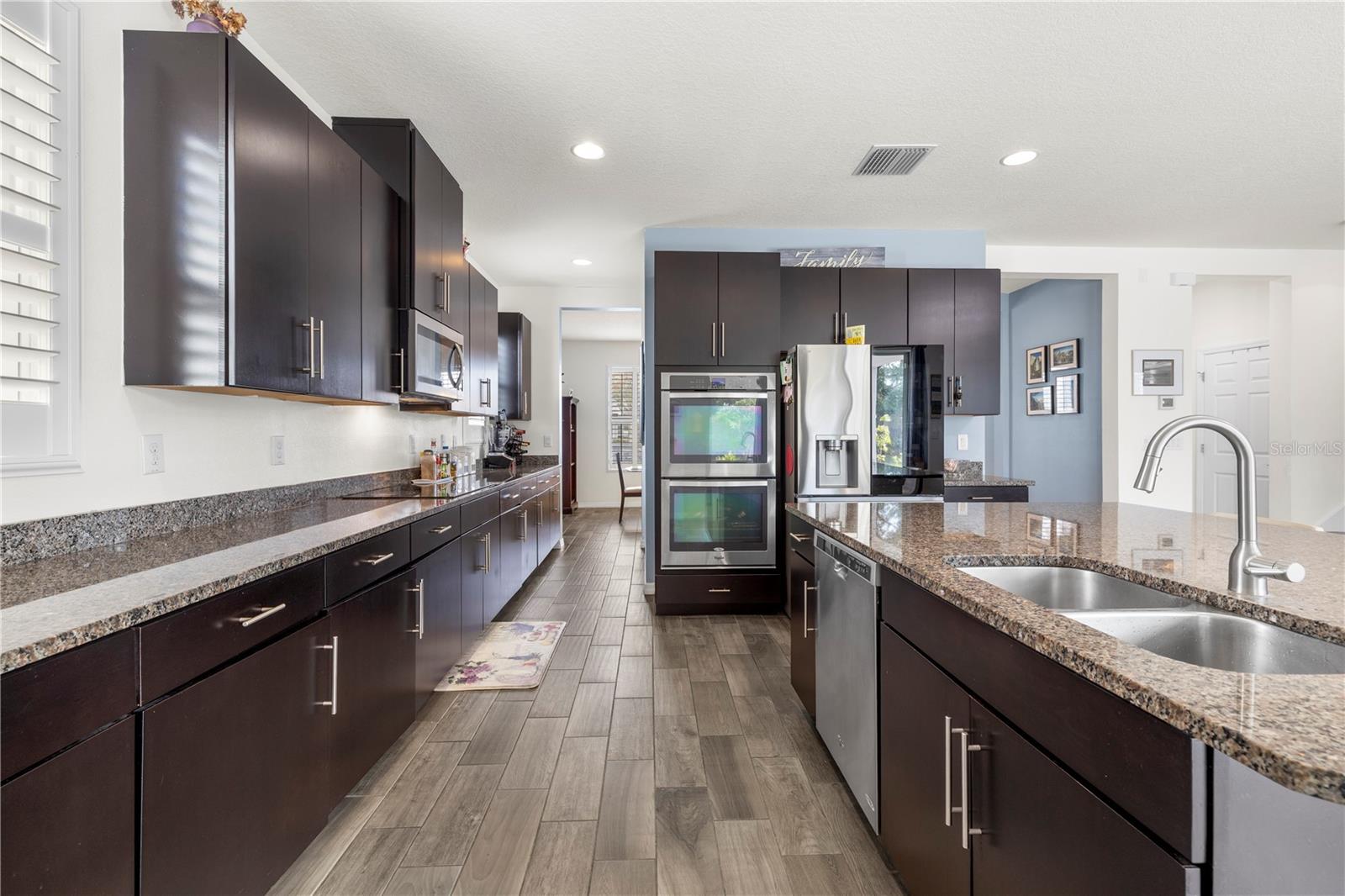 Image 10 of 64 For 1565 Feather Grass Loop