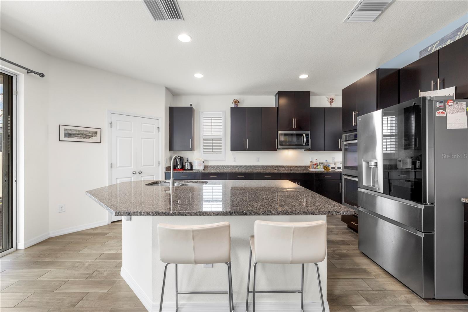 Image 11 of 64 For 1565 Feather Grass Loop