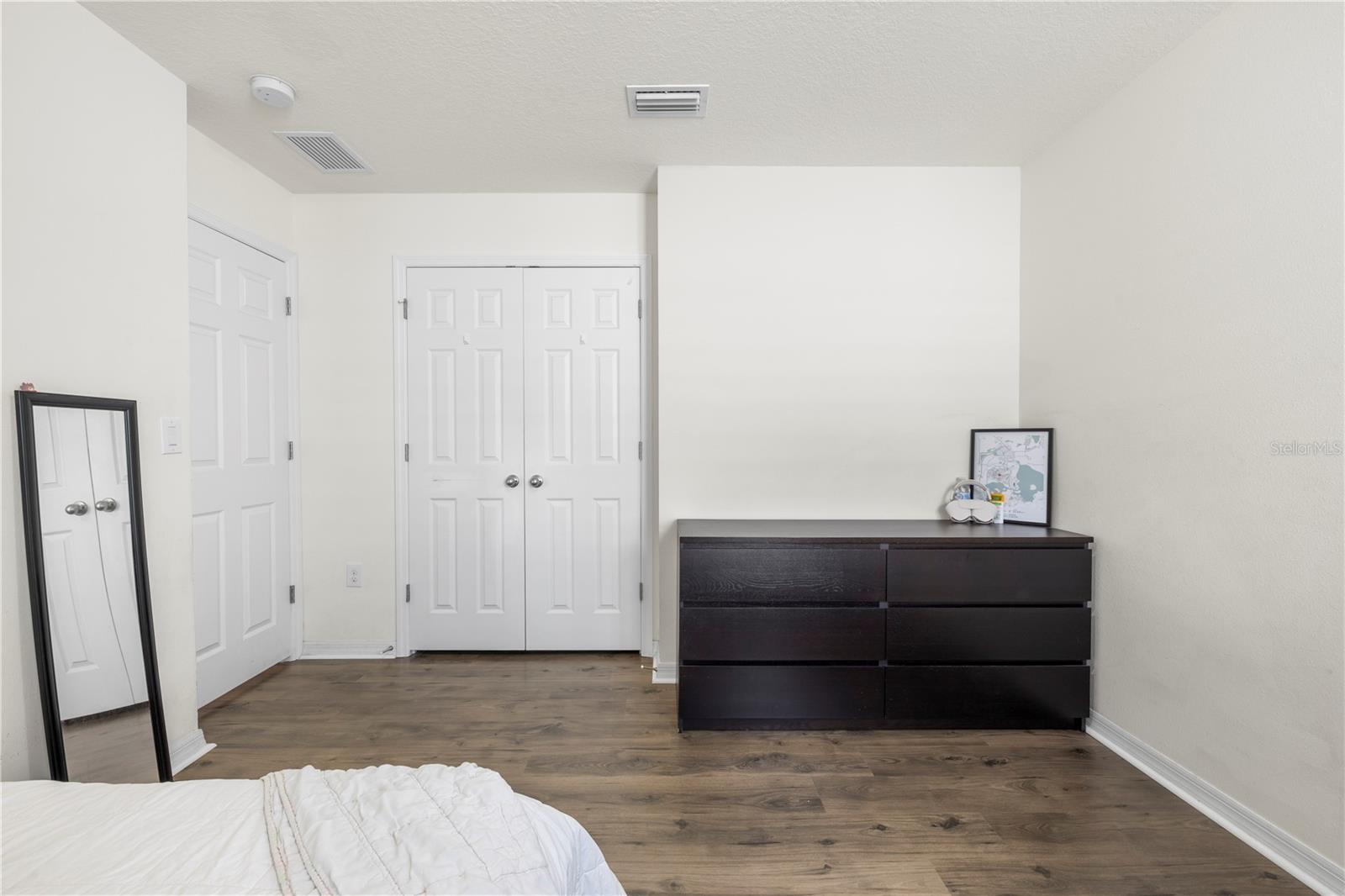 Image 35 of 64 For 1565 Feather Grass Loop