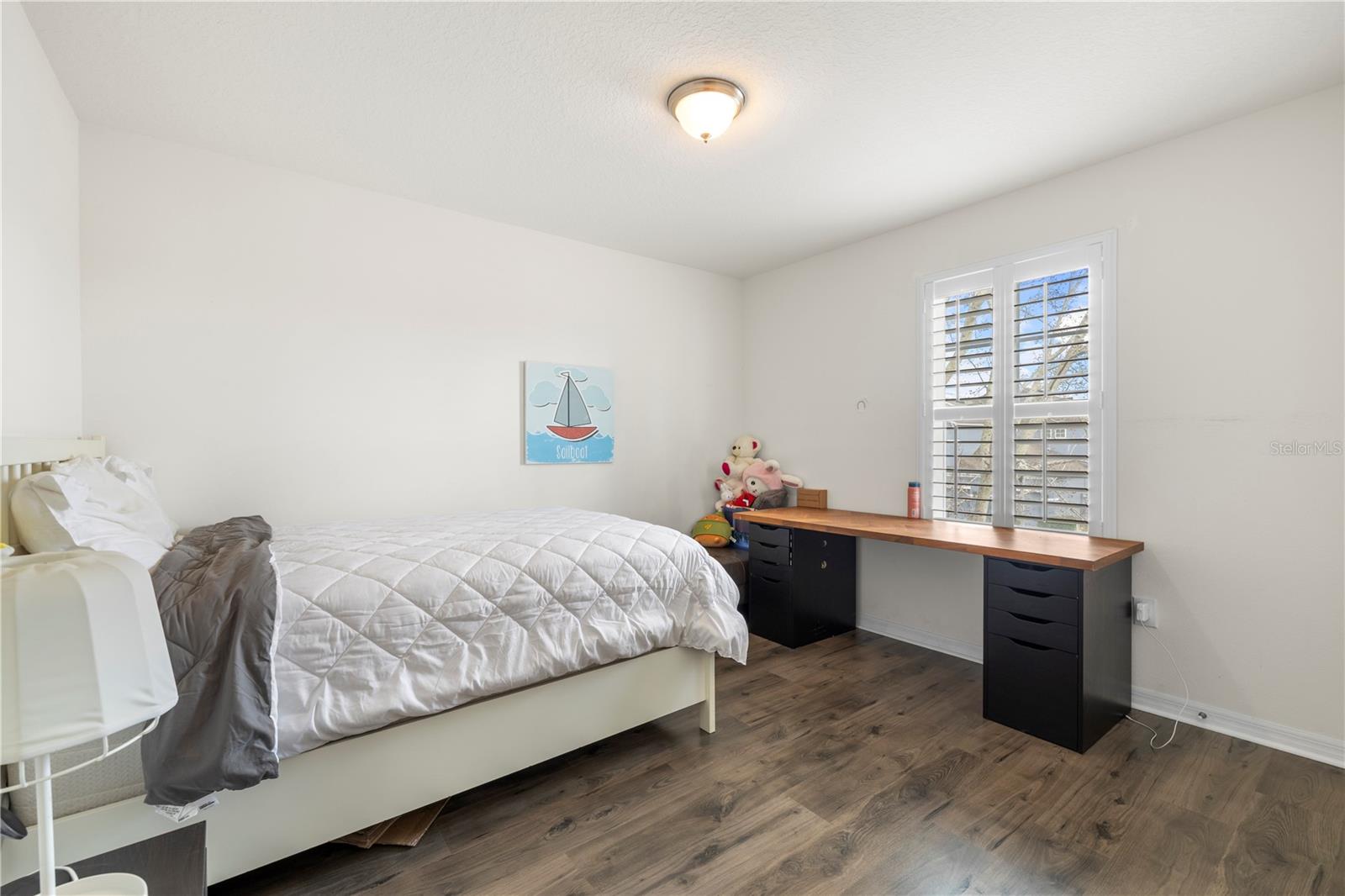 Image 38 of 64 For 1565 Feather Grass Loop