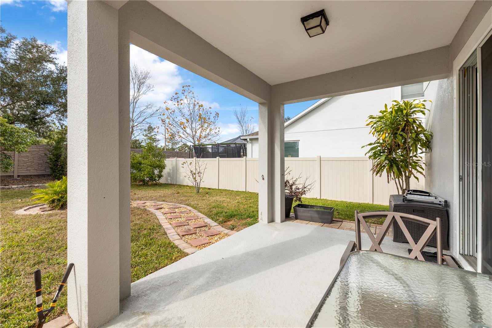 Image 45 of 64 For 1565 Feather Grass Loop