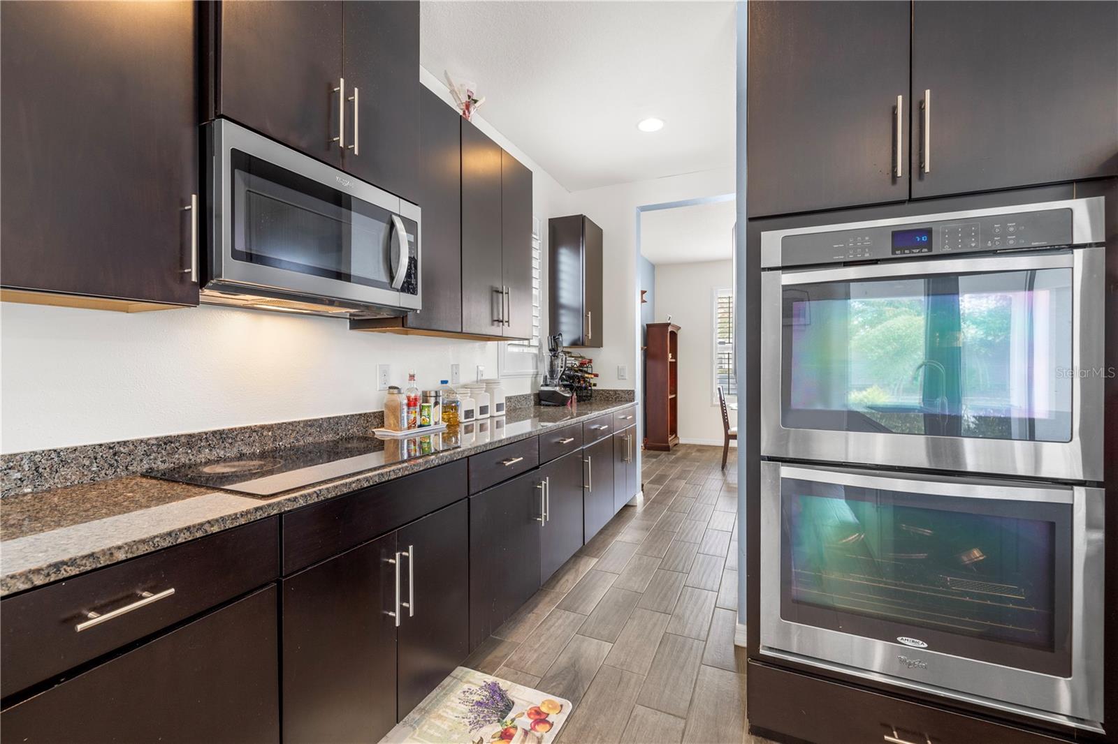 Image 9 of 64 For 1565 Feather Grass Loop