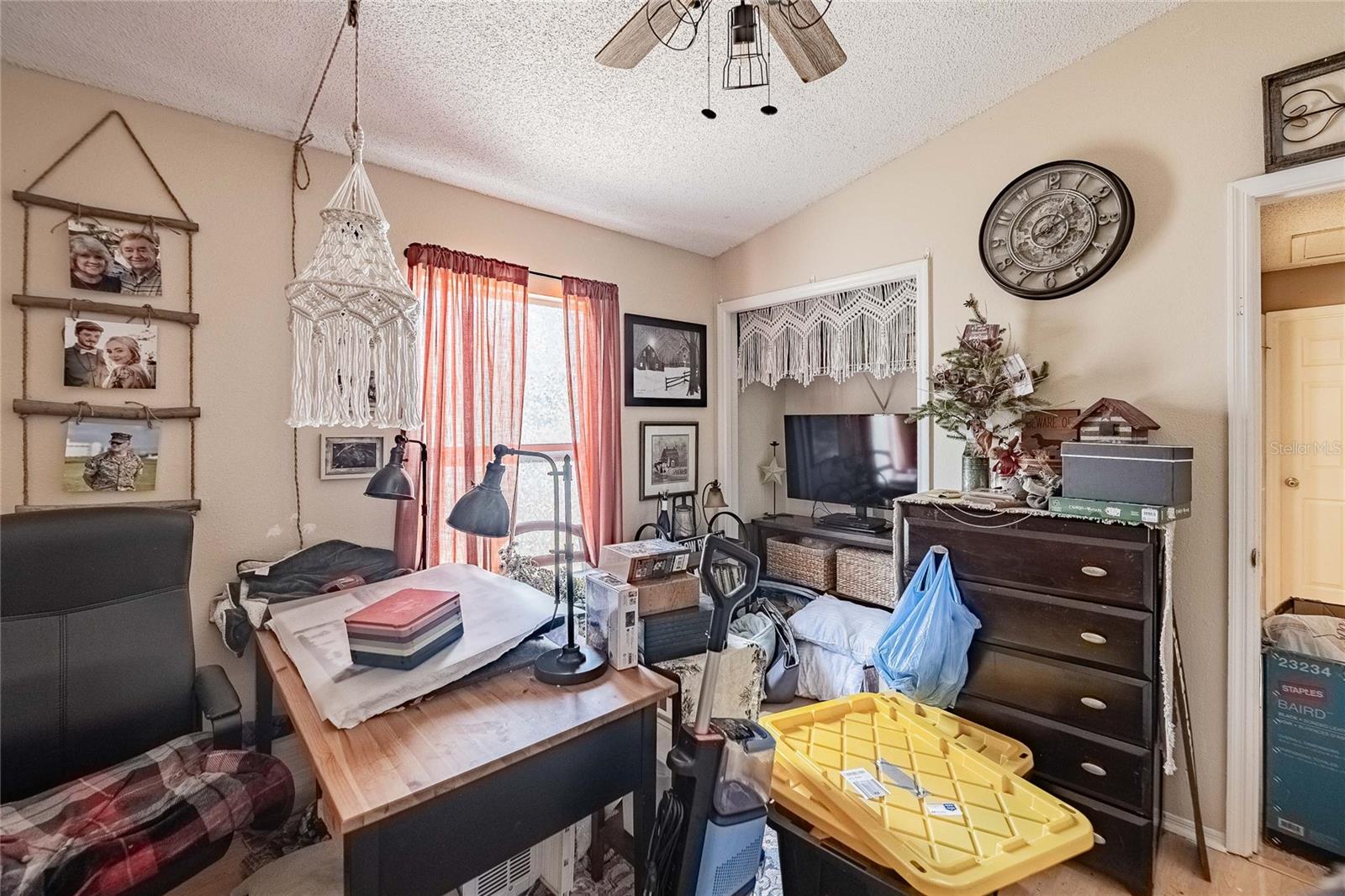 Image 21 of 30 For 463 Emerald Cove Loop