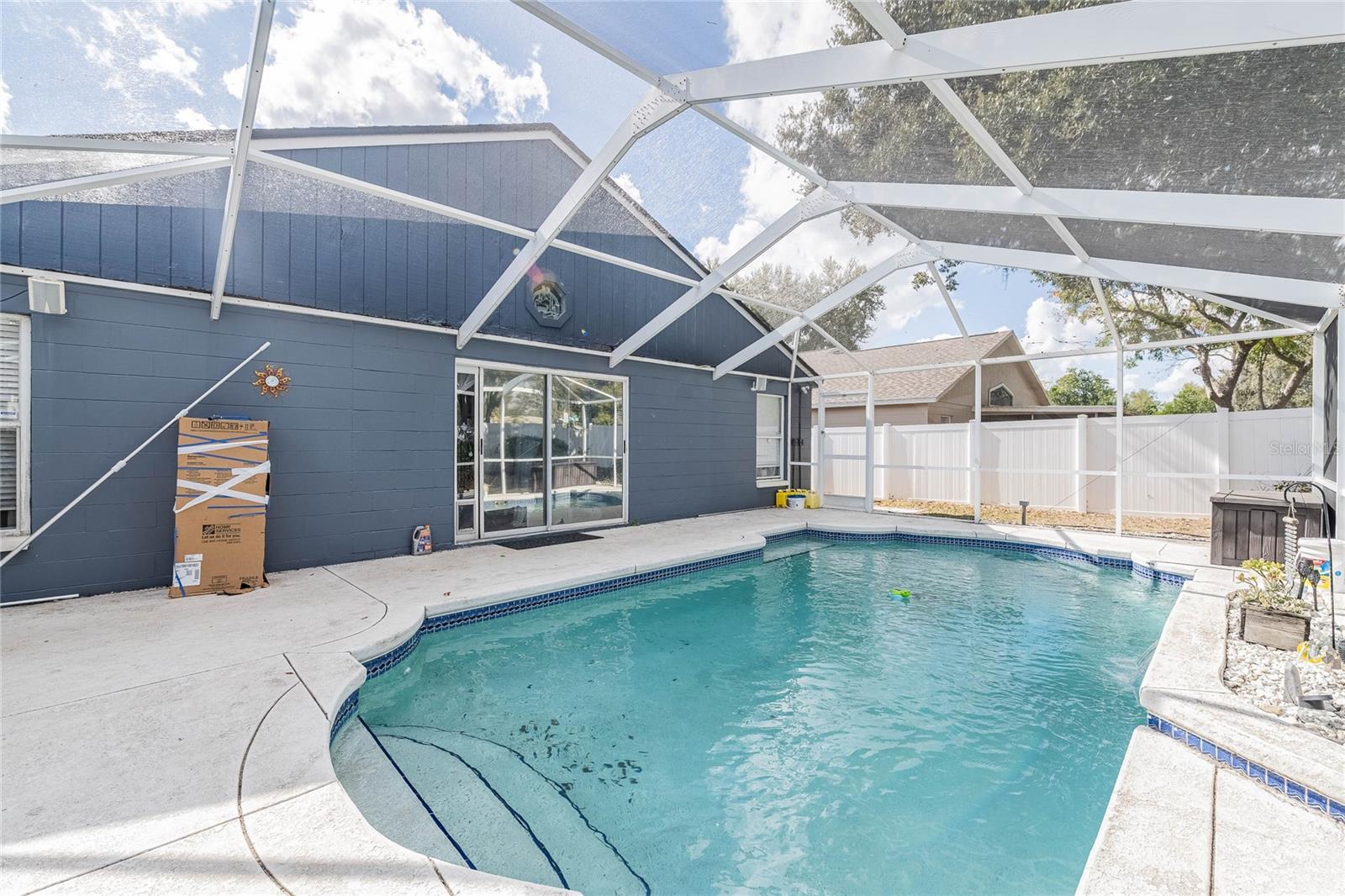 Image 27 of 30 For 463 Emerald Cove Loop