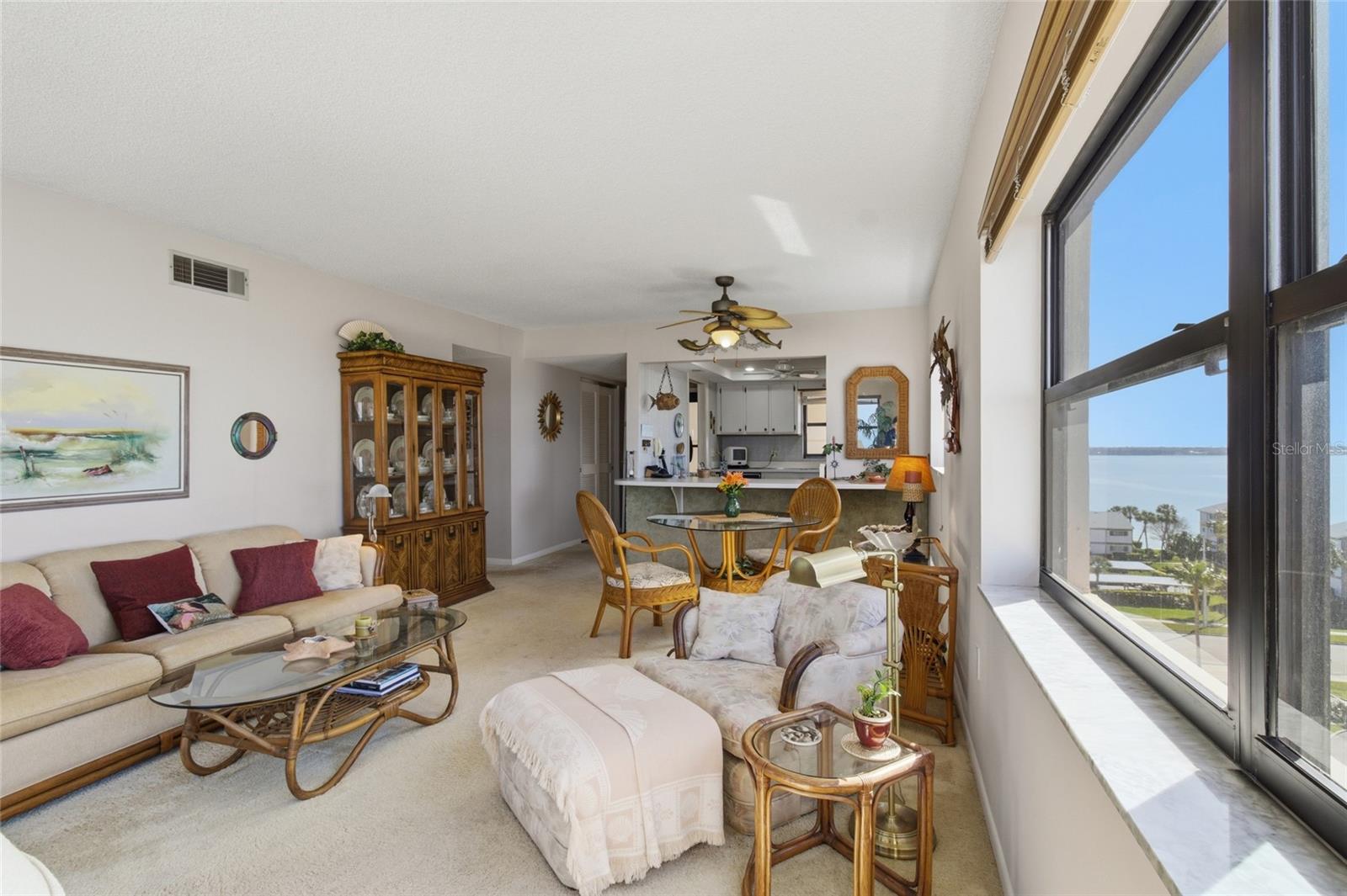 Image 8 of 34 For 1270 Gulf Boulevard 801