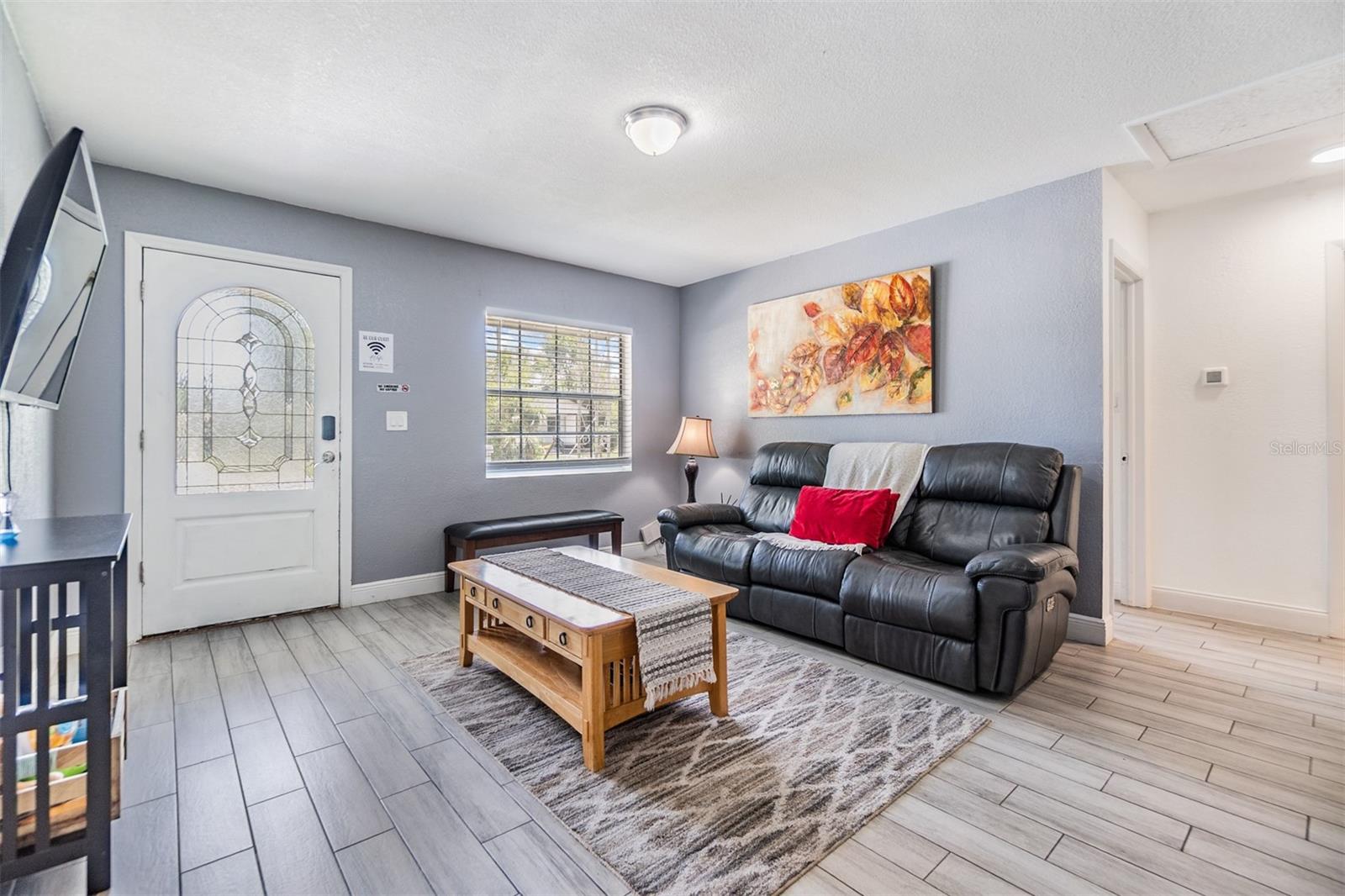 Listing photo id 15 for 4101 Arch Street A