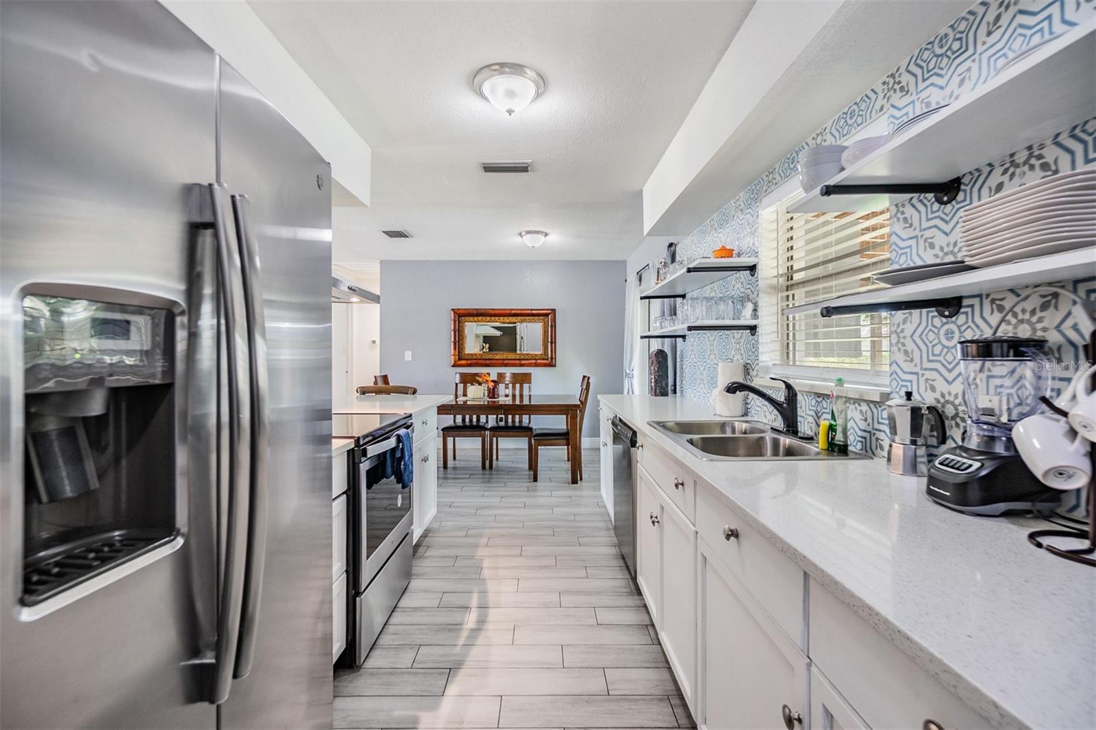 Listing photo id 22 for 4101 Arch Street A