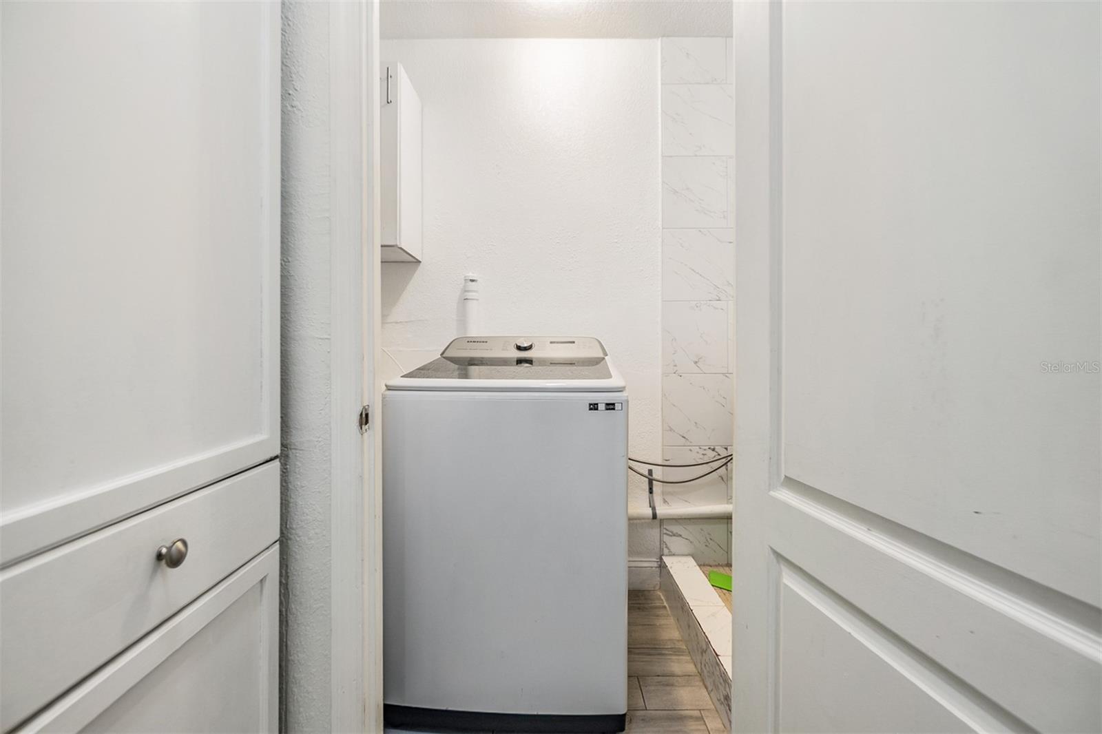 Listing photo id 25 for 4101 Arch Street A