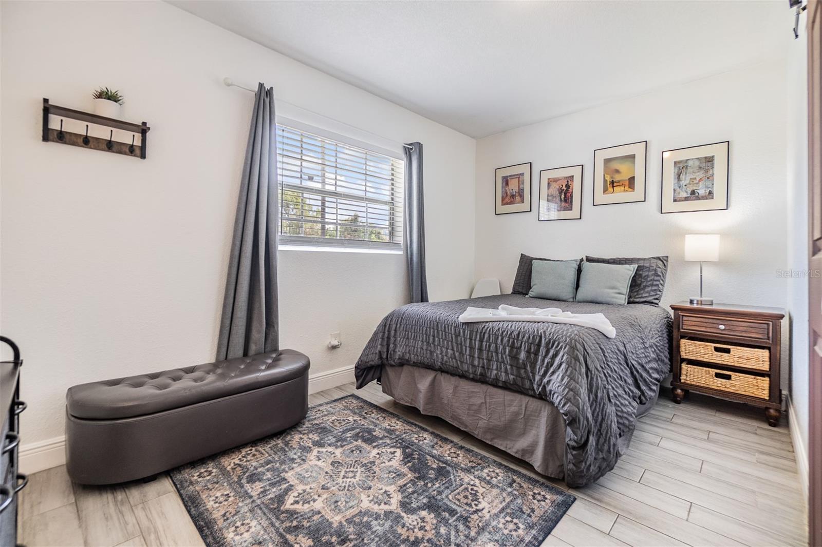 Listing photo id 7 for 4101 Arch Street A