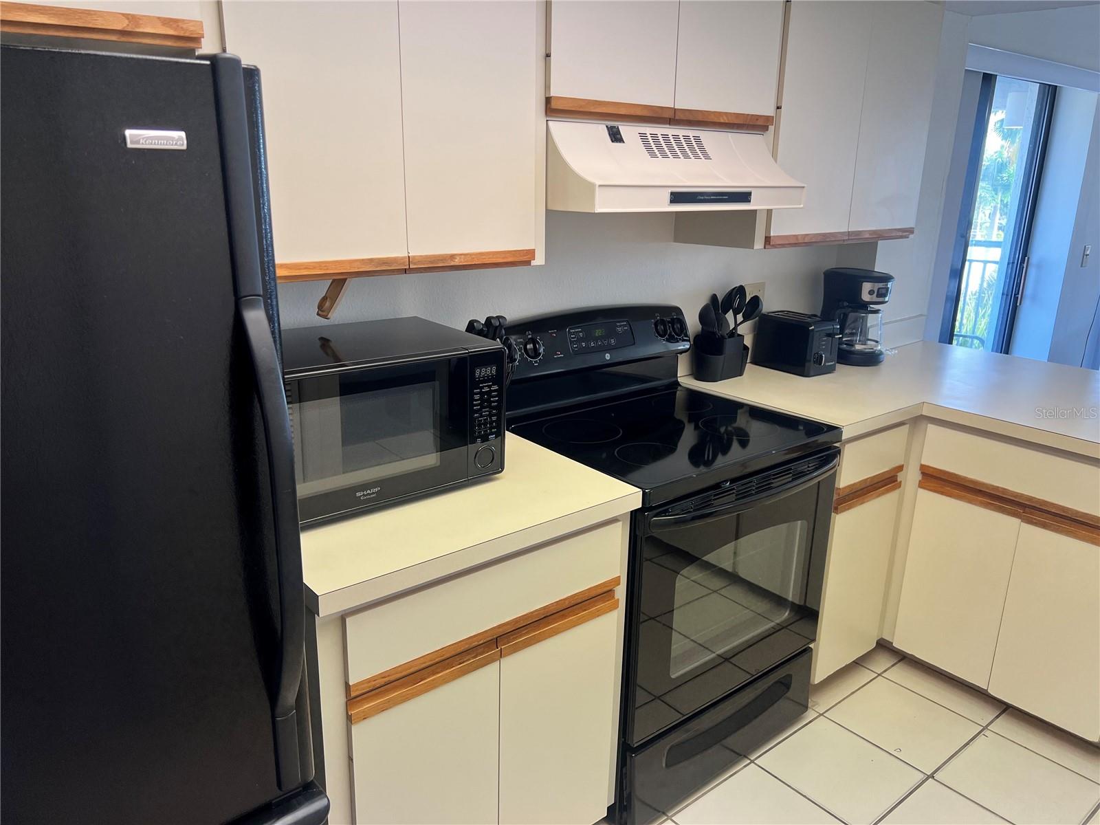 Image 6 of 34 For 1001 Point Of Rocks Road 408