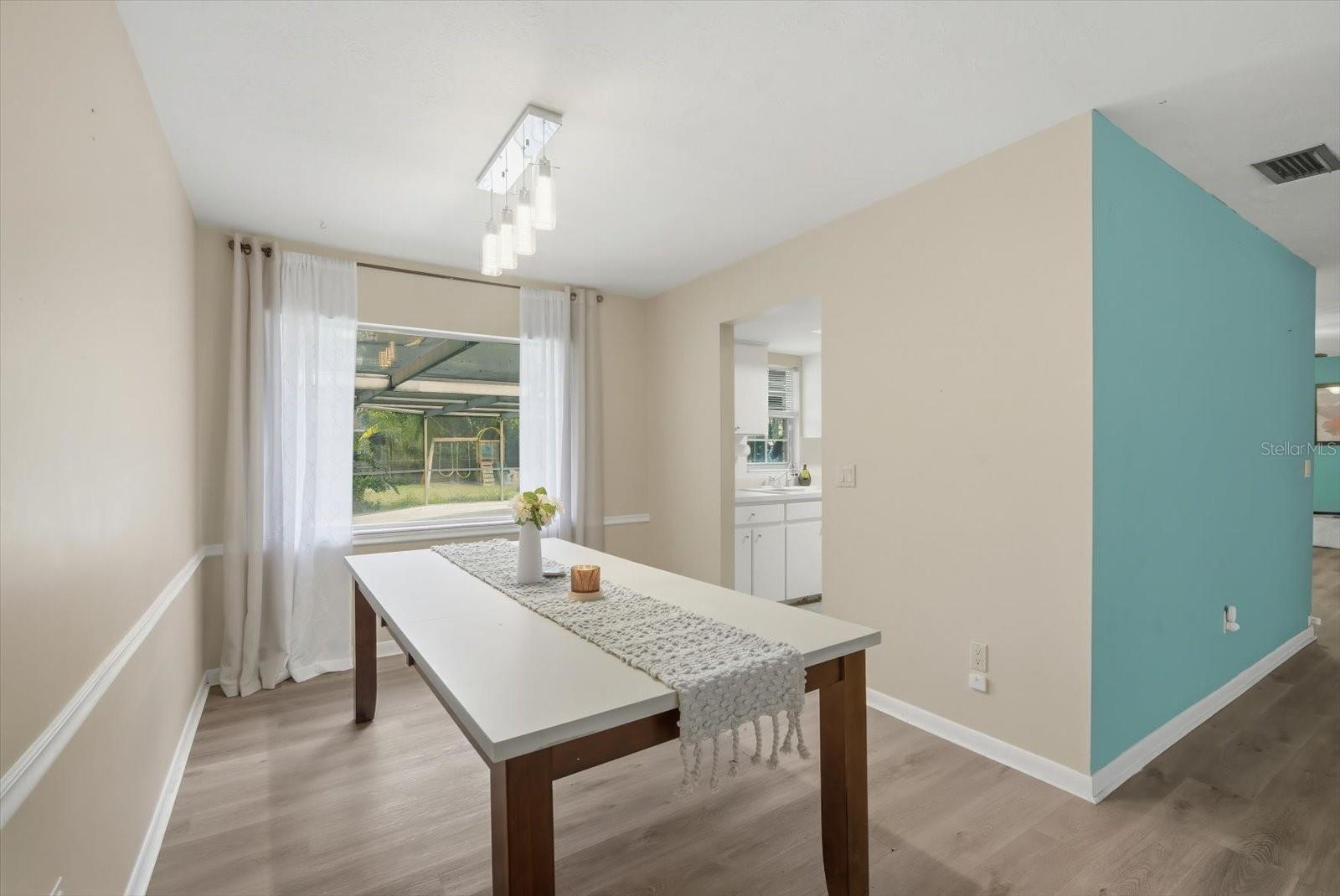 Image 10 of 32 For 20621 Arthur Court