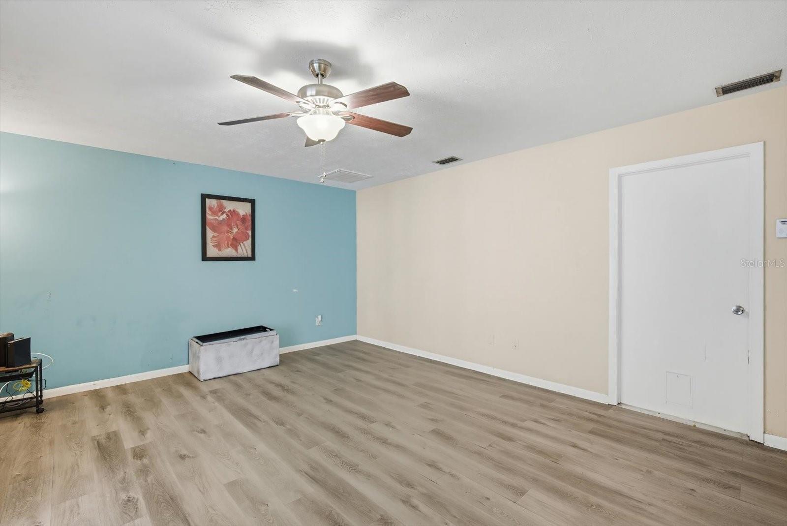 Image 9 of 32 For 20621 Arthur Court