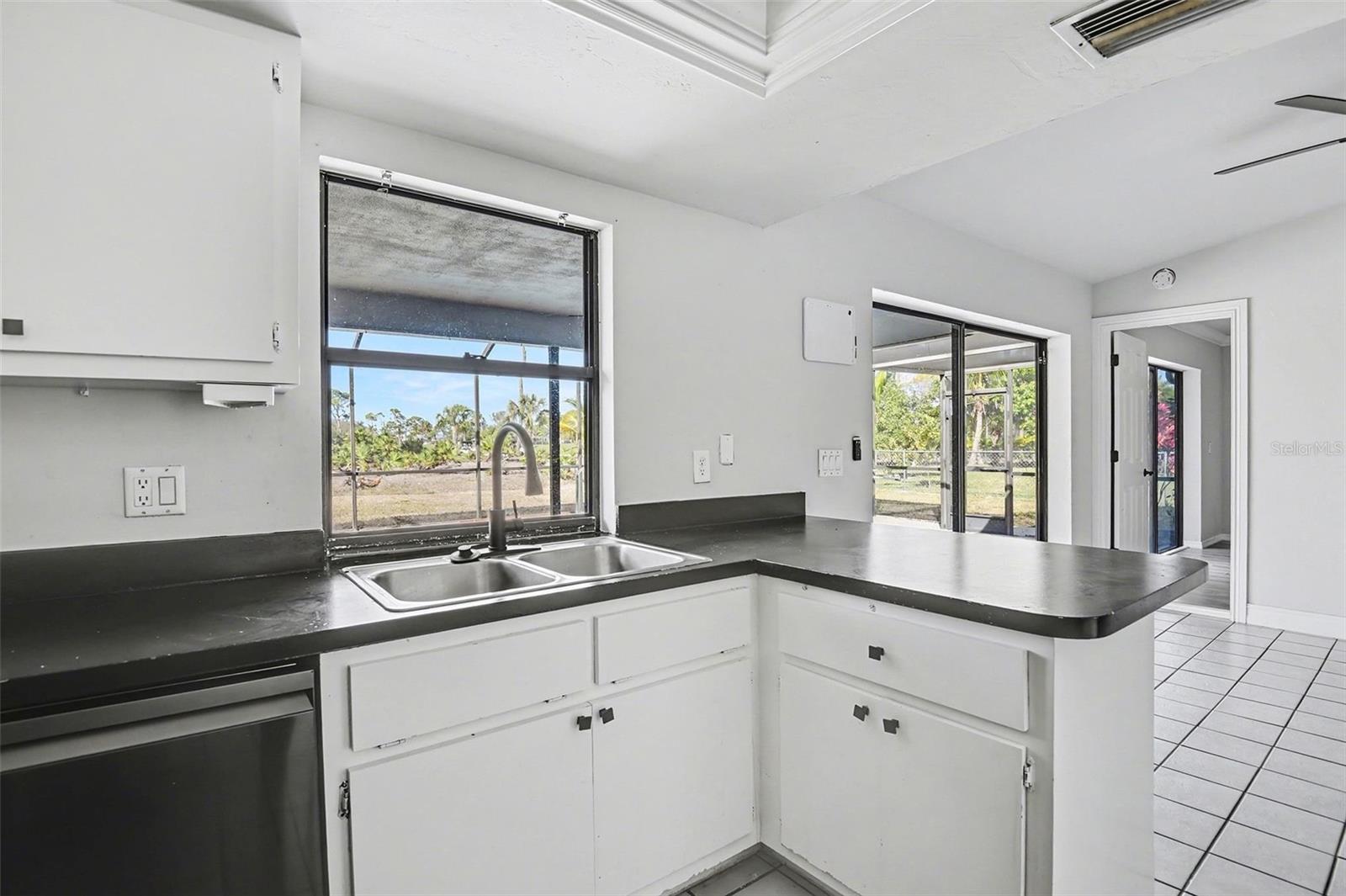 Image 11 of 27 For 1912 8th Court