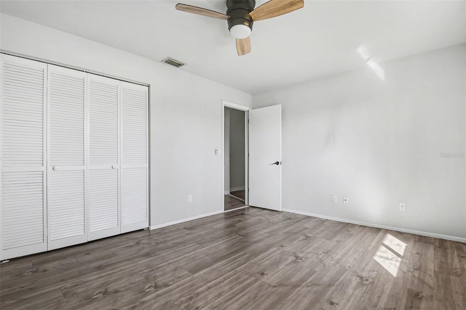 Image 15 of 27 For 1912 8th Court