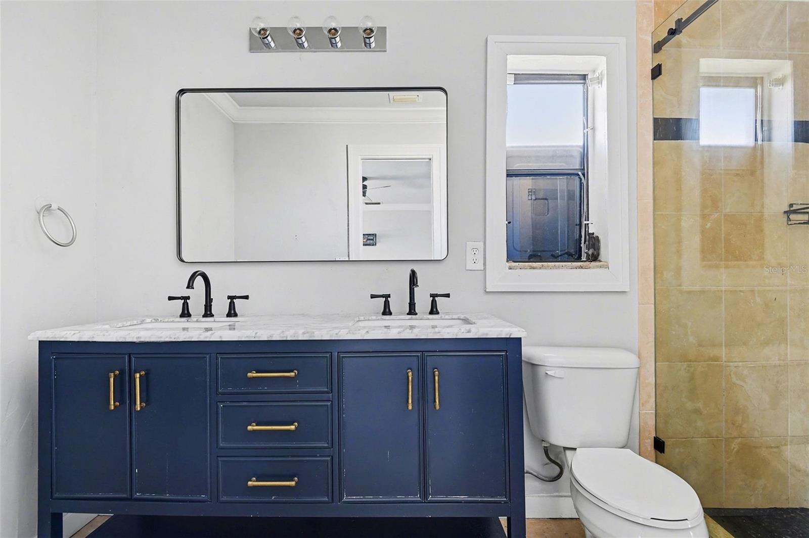 Image 17 of 27 For 1912 8th Court