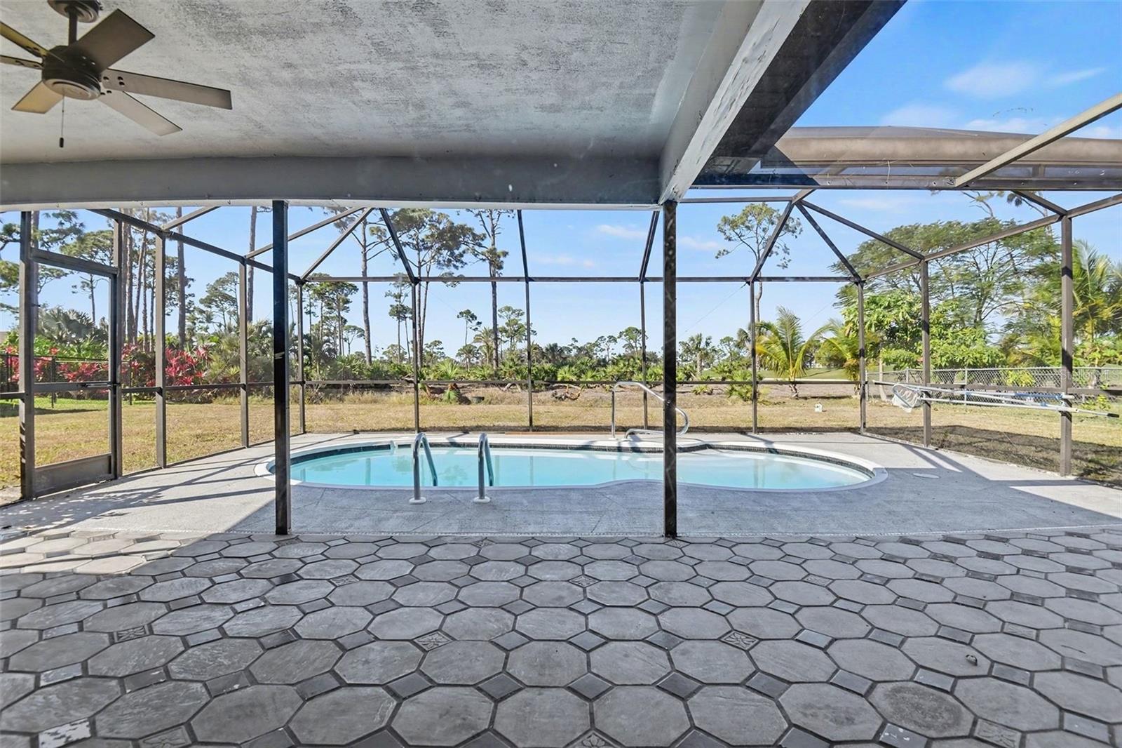 Image 20 of 27 For 1912 8th Court