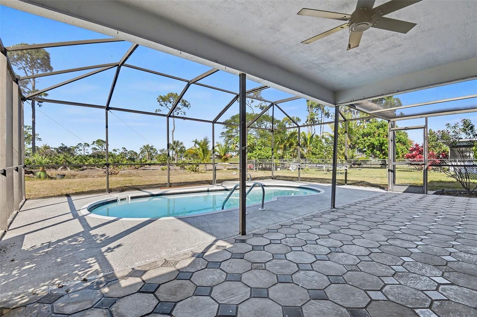 Image 21 of 27 For 1912 8th Court