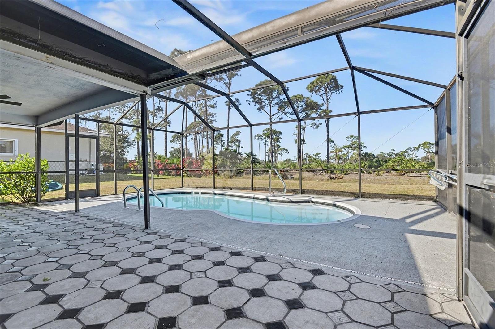 Image 24 of 27 For 1912 8th Court