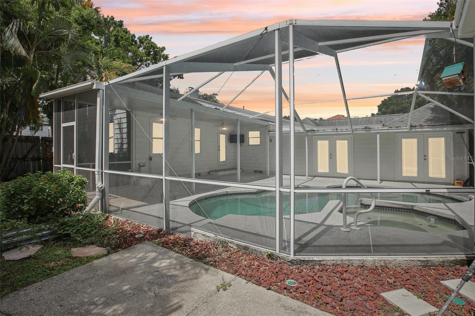 Image 30 of 36 For 4003 Obispo Street