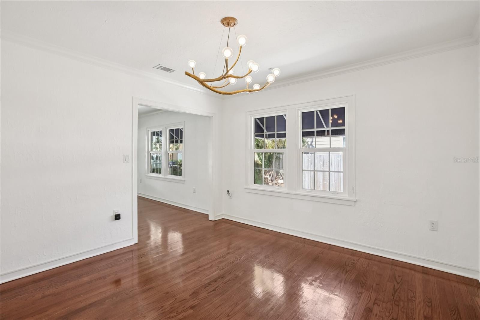 Image 8 of 36 For 4003 Obispo Street