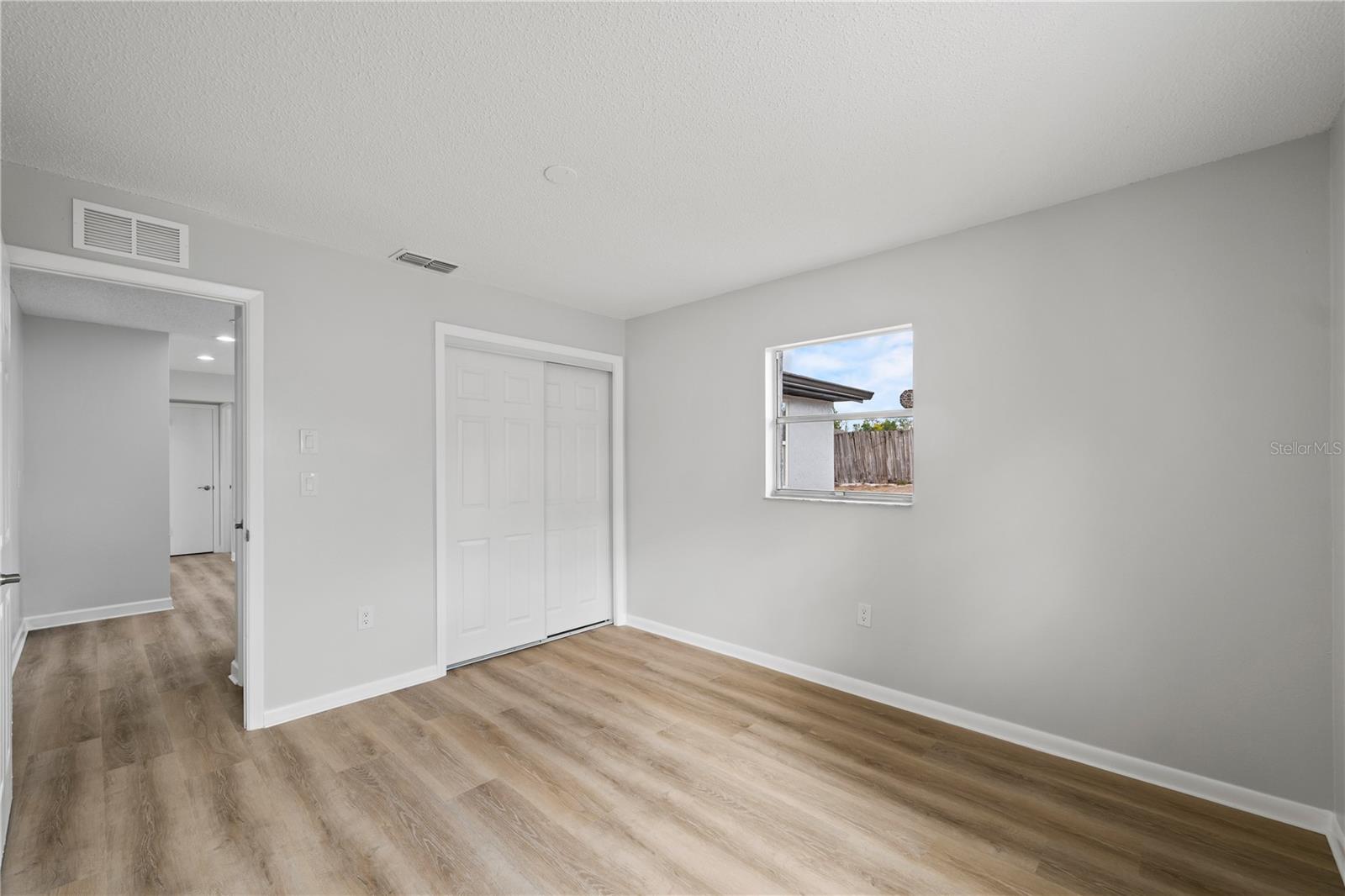 Image 11 of 24 For 6098 Shannon Avenue