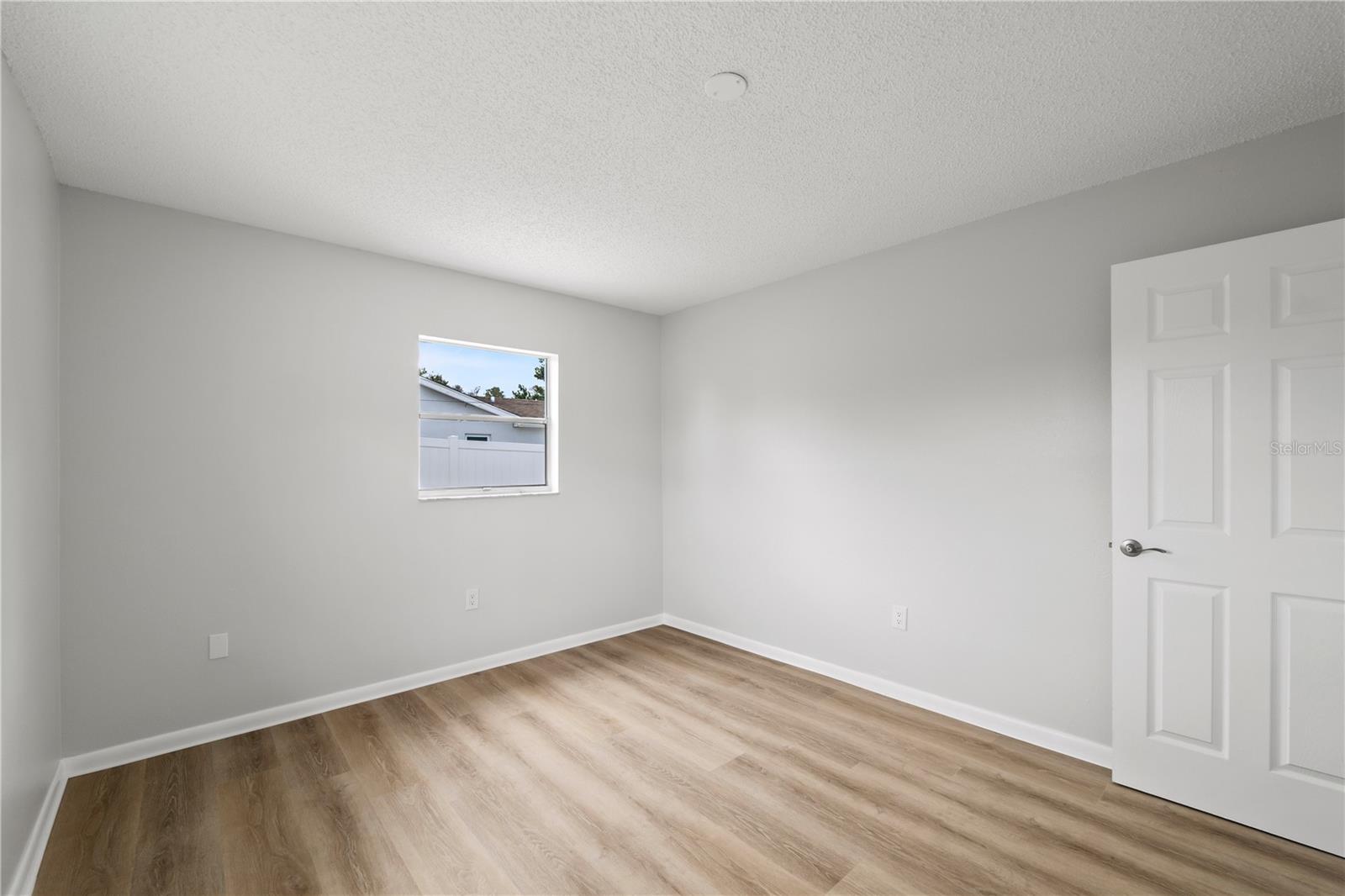 Image 12 of 24 For 6098 Shannon Avenue