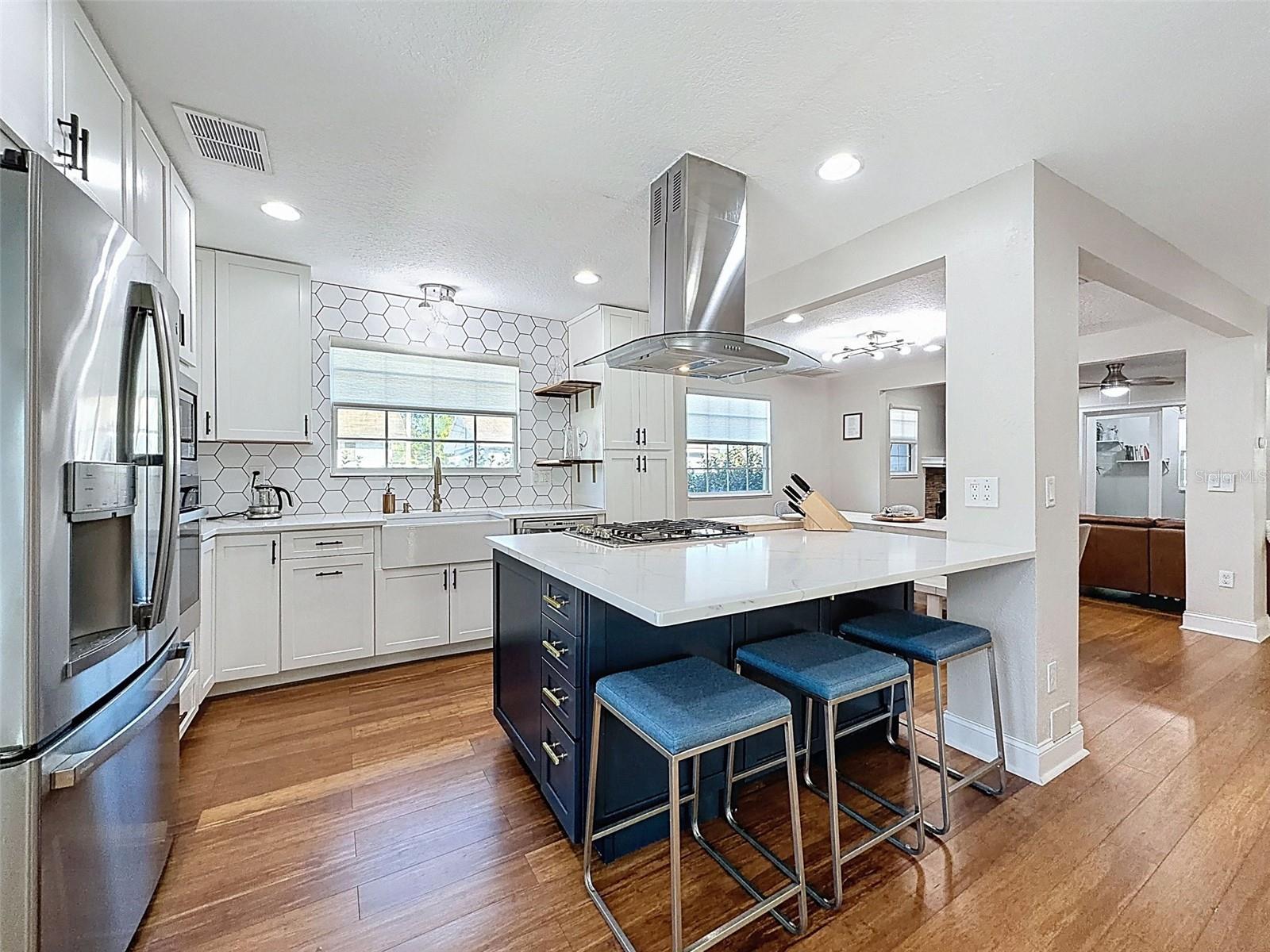 Image 12 of 32 For 6315 Interbay Boulevard