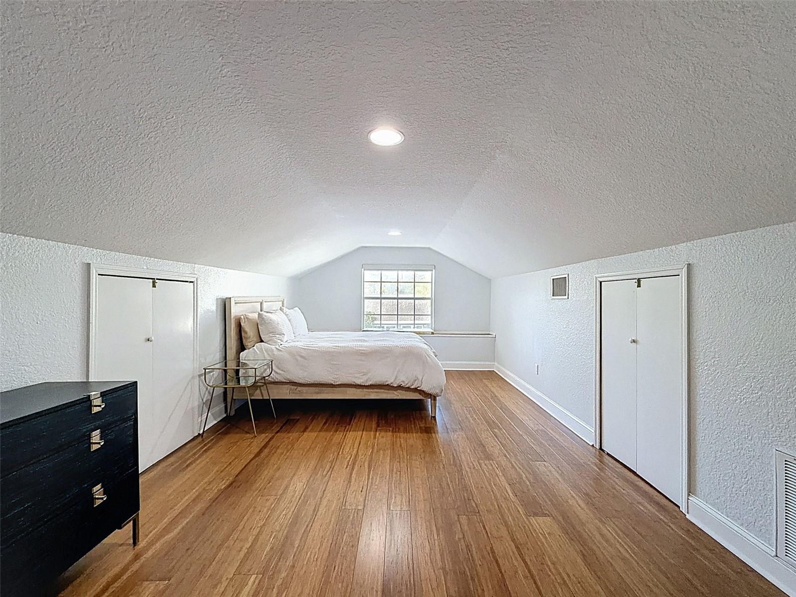 Image 26 of 32 For 6315 Interbay Boulevard