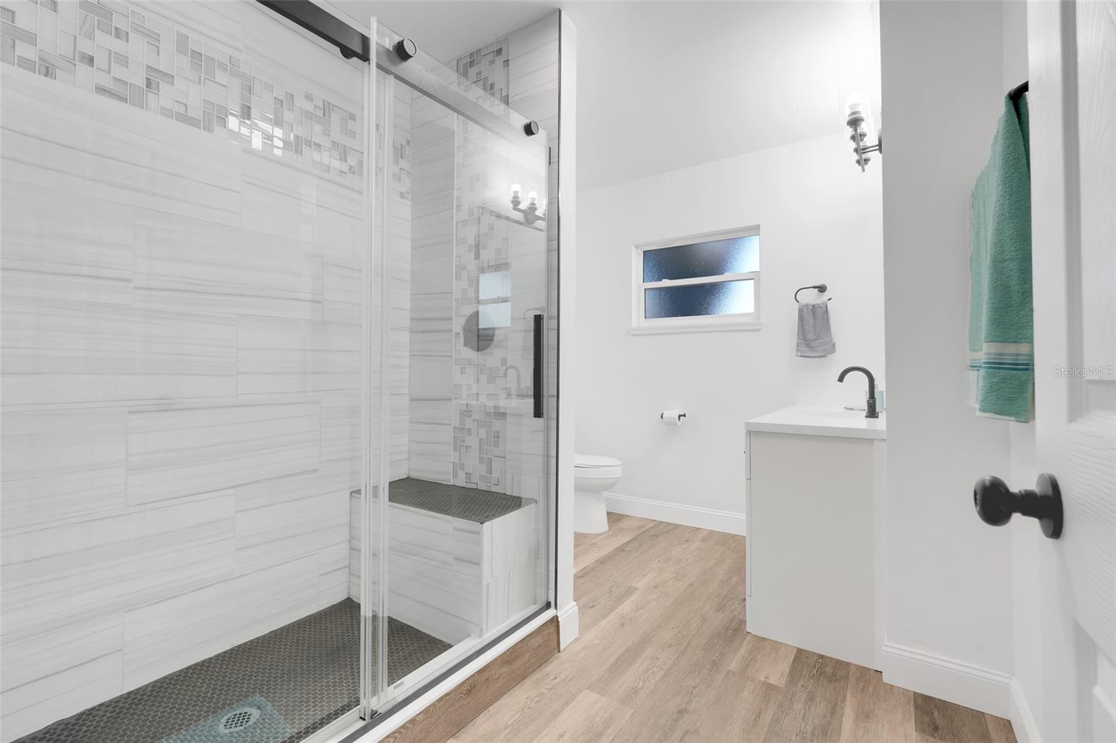 Image 16 of 39 For 828 Saint Anne Shrine Road