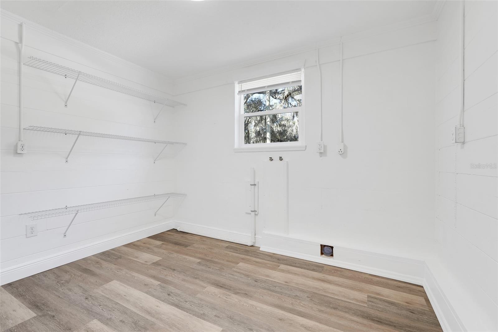 Image 23 of 39 For 828 Saint Anne Shrine Road