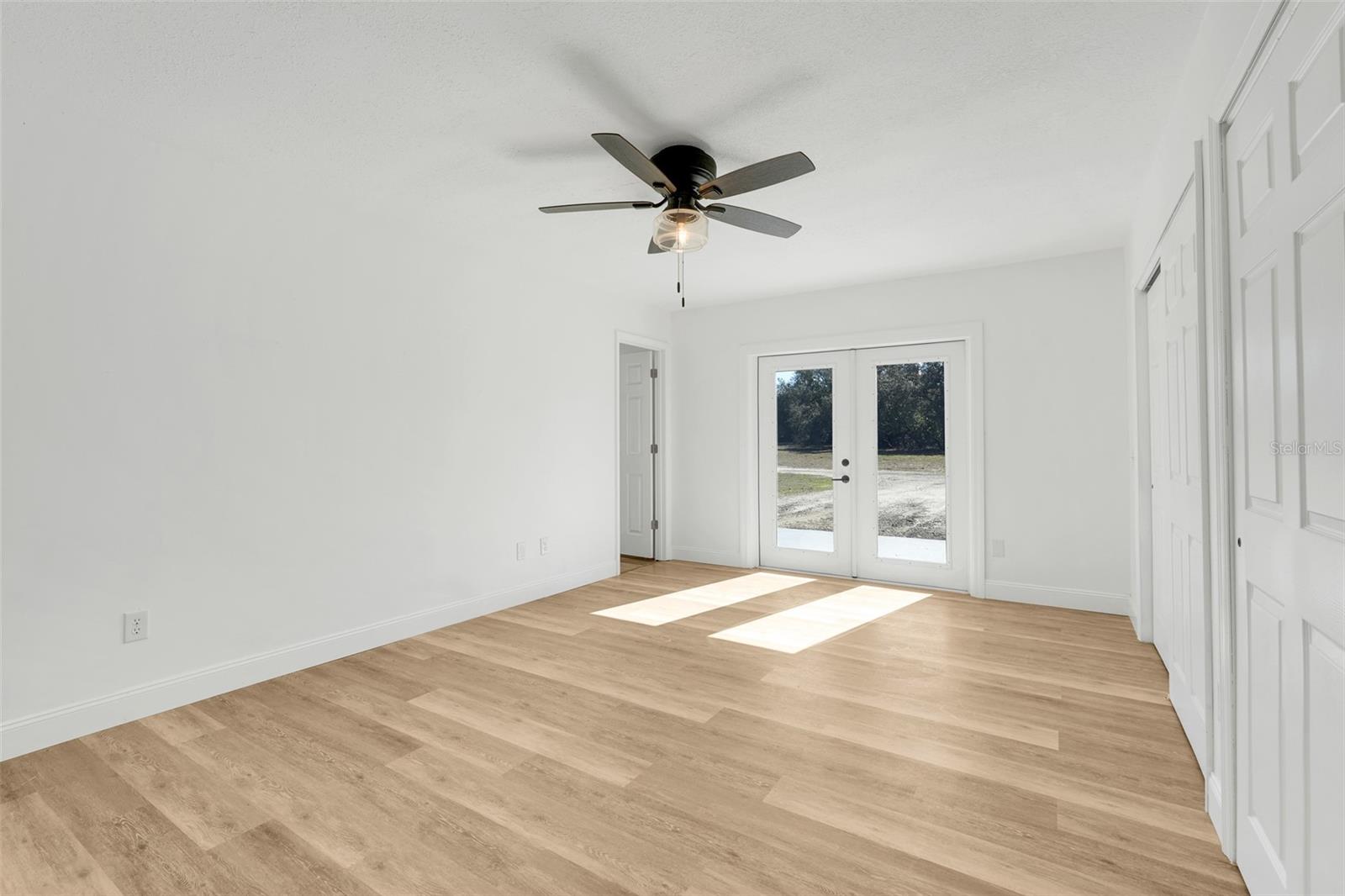 Image 26 of 39 For 828 Saint Anne Shrine Road