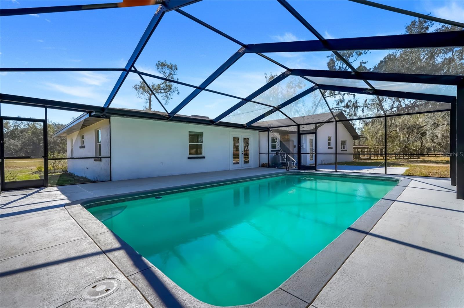 Image 3 of 39 For 828 Saint Anne Shrine Road