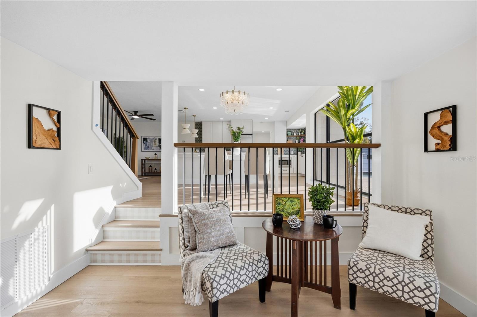 Listing photo id 10 for 8507 Wooddale Court