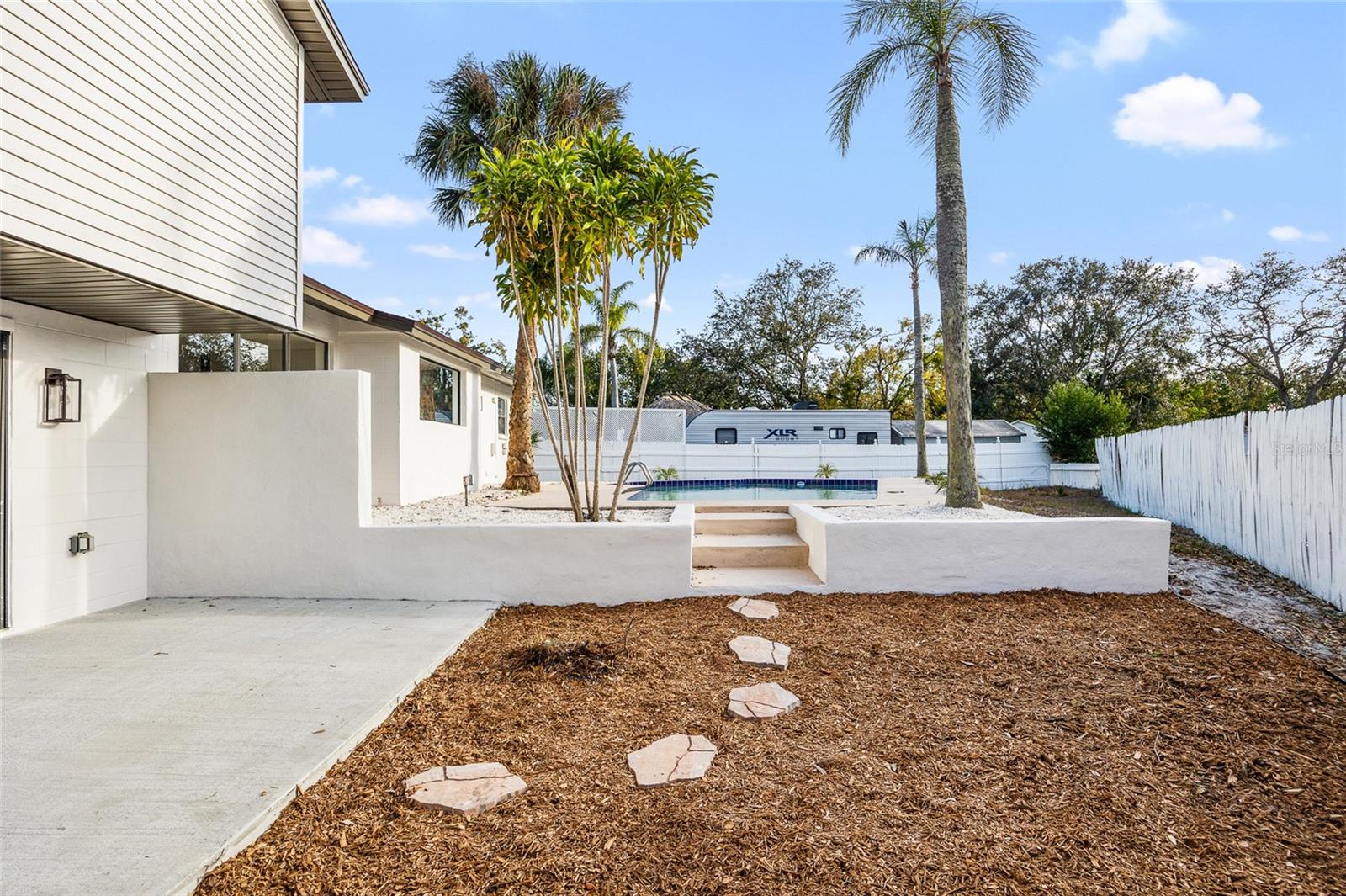 Listing photo id 29 for 8507 Wooddale Court