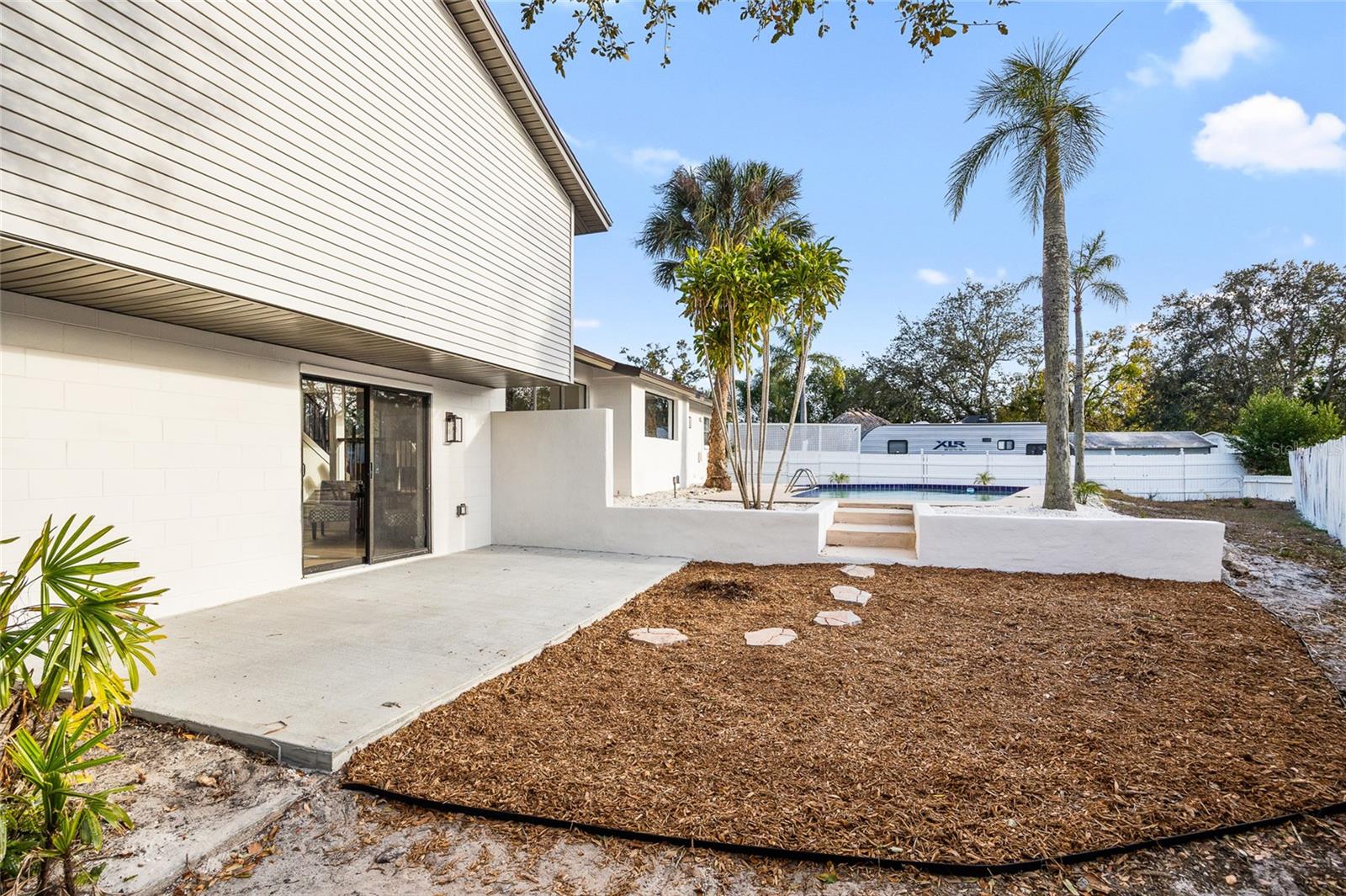 Listing photo id 30 for 8507 Wooddale Court