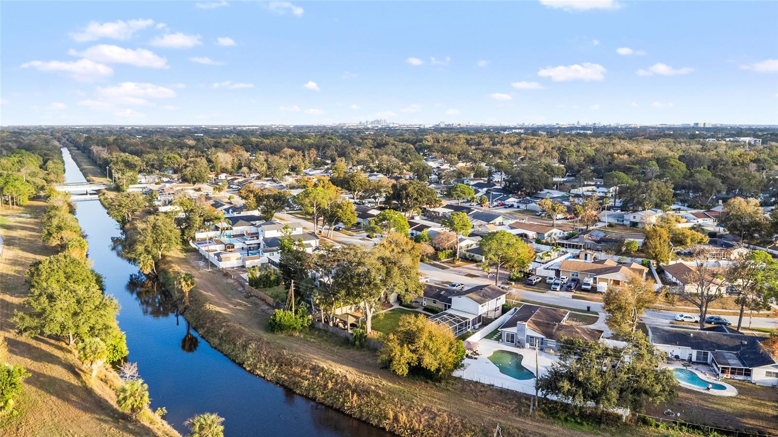 Listing photo id 37 for 8507 Wooddale Court