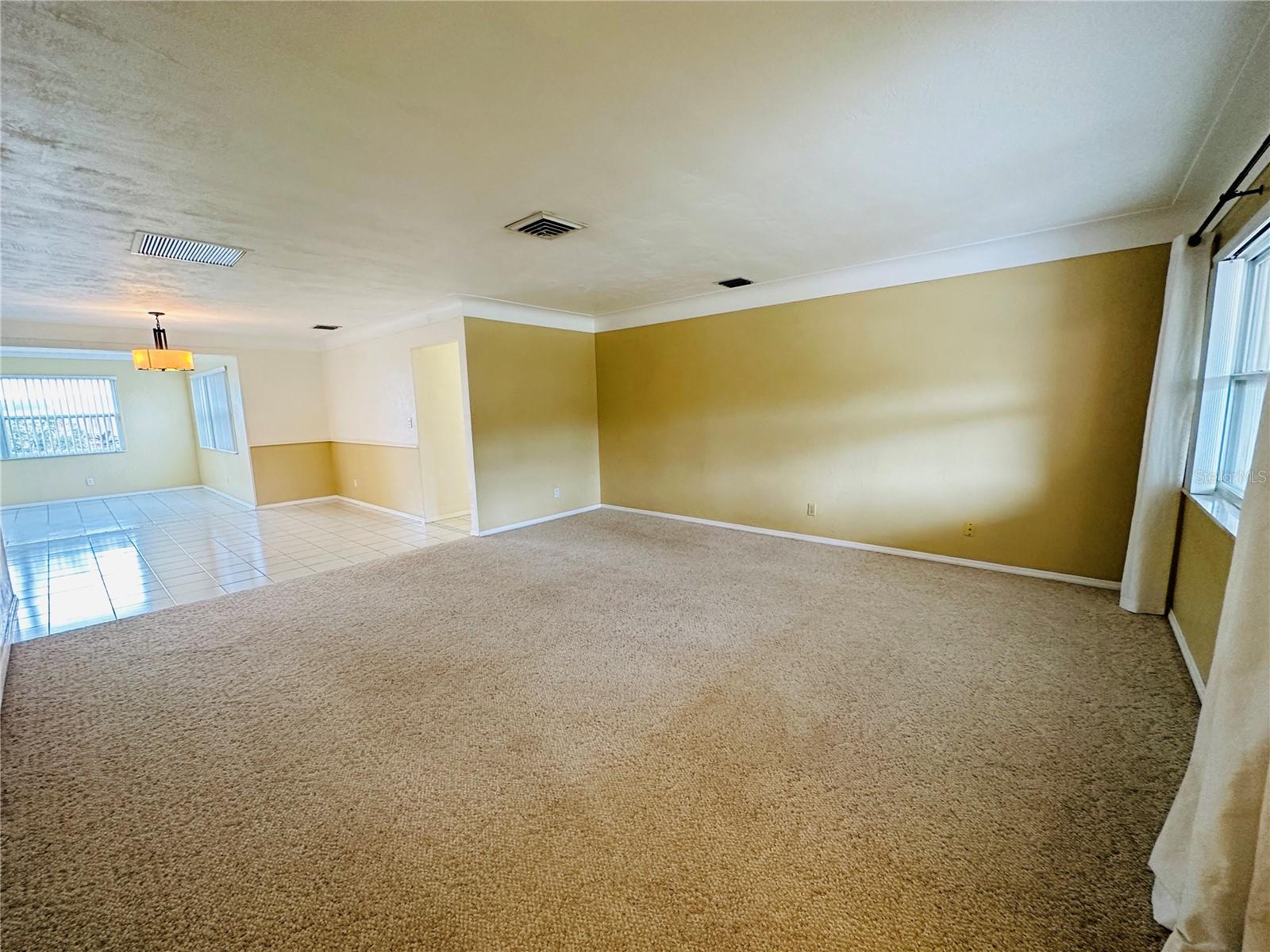 Image 7 of 28 For 13613 87th Avenue