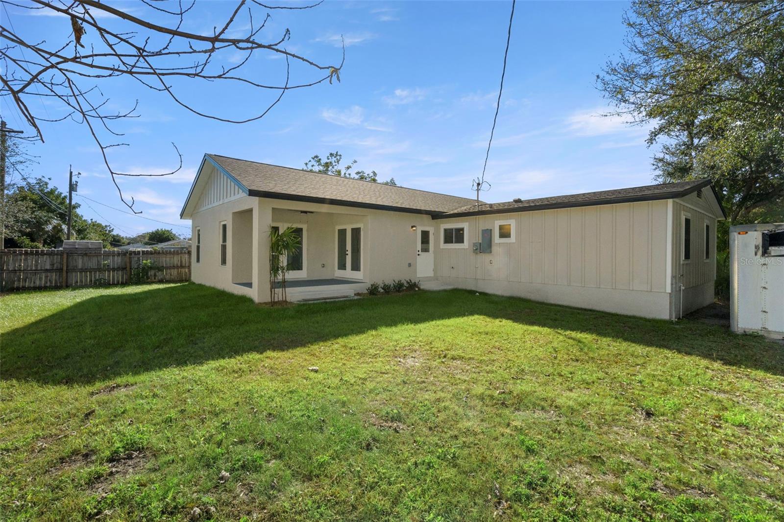 Image 41 of 53 For 7211 Orpine Drive N