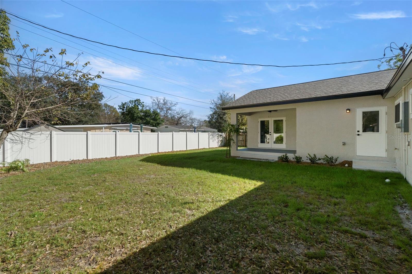 Image 43 of 53 For 7211 Orpine Drive N