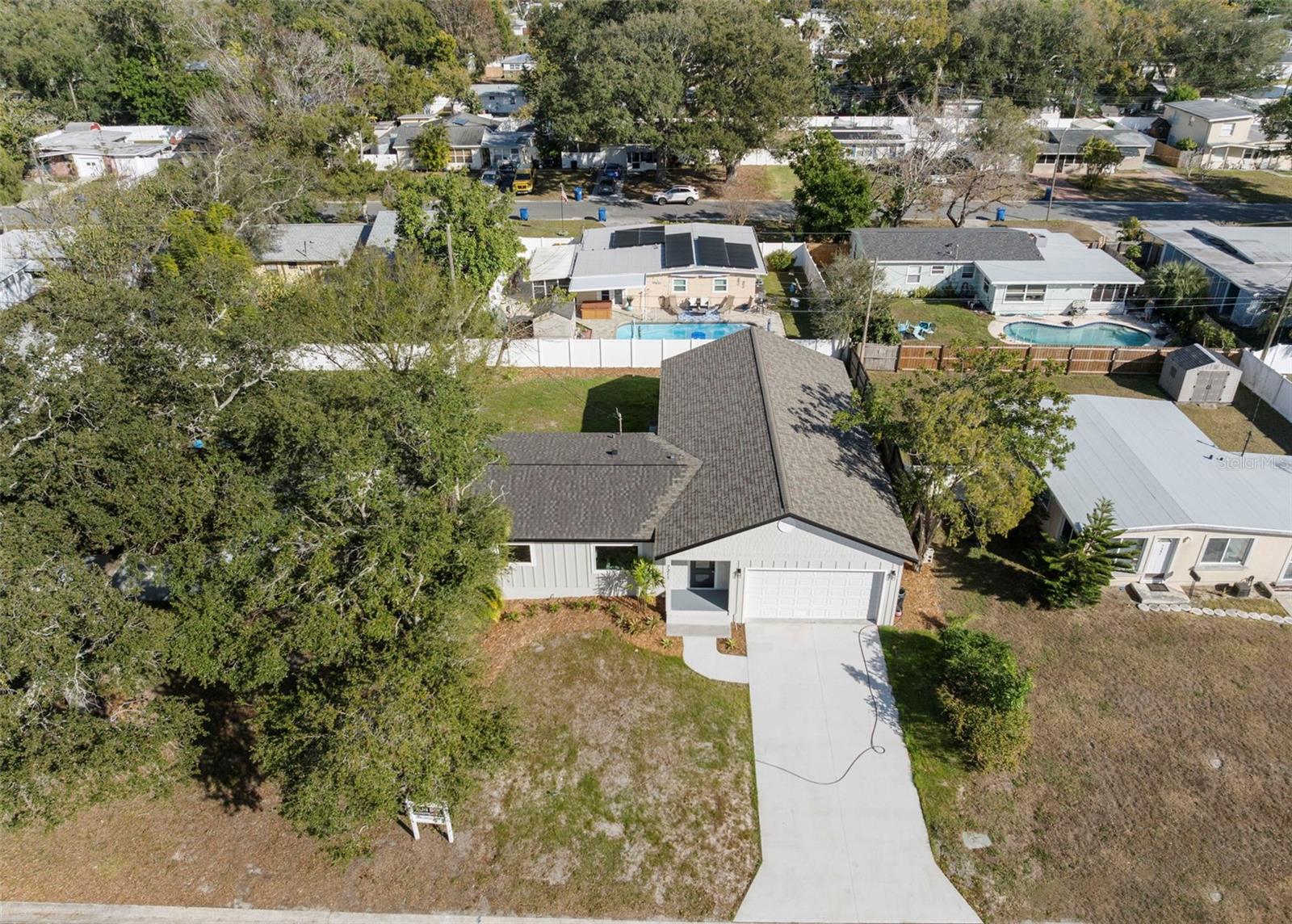 Image 52 of 53 For 7211 Orpine Drive N