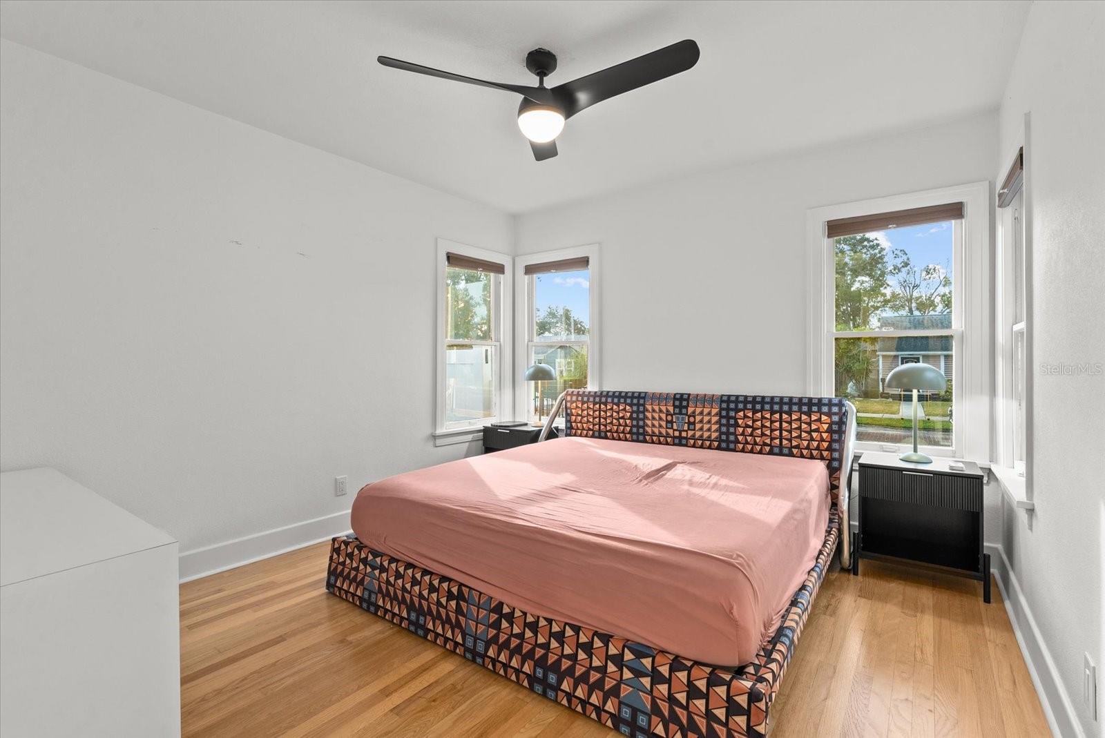 Image 13 of 36 For 753 16th Avenue S