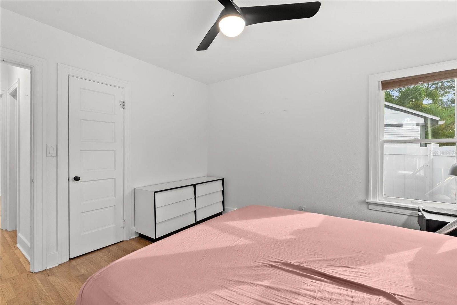 Image 15 of 36 For 753 16th Avenue S