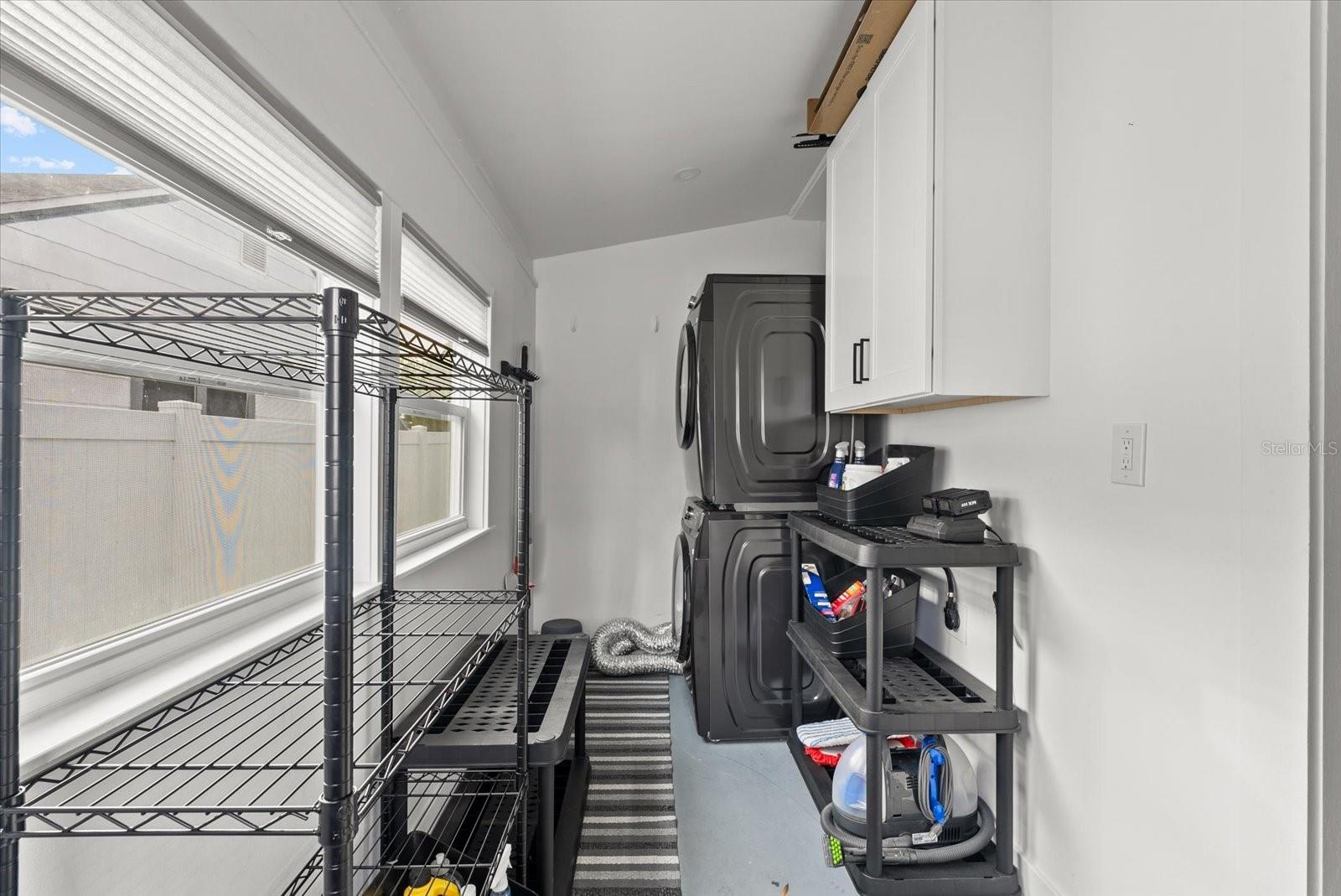 Image 19 of 36 For 753 16th Avenue S