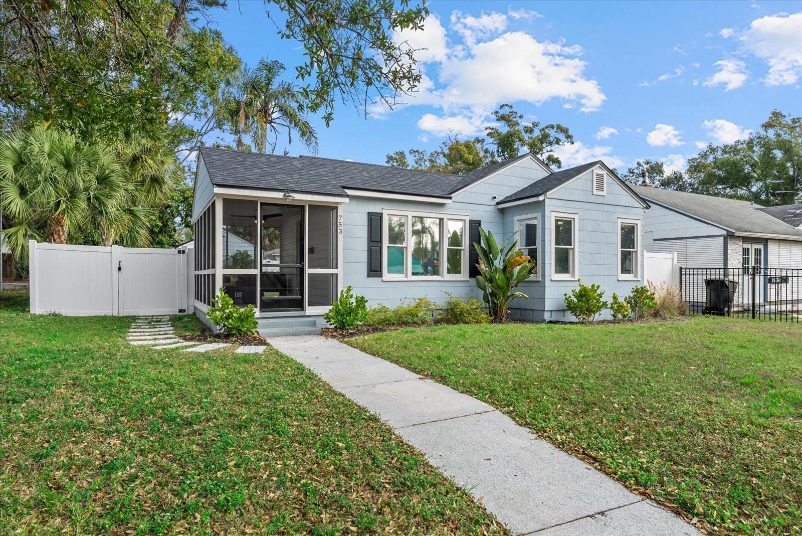 Image 2 of 36 For 753 16th Avenue S