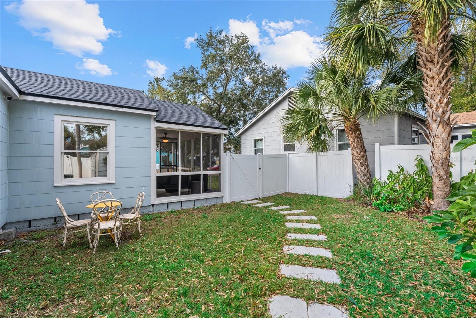 Image 27 of 36 For 753 16th Avenue S